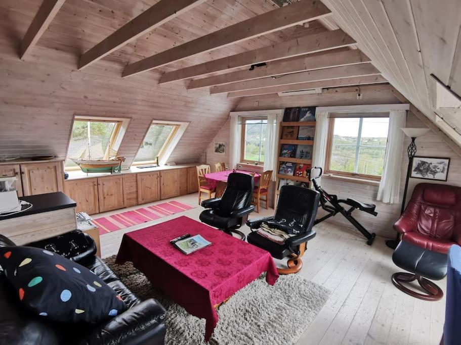 Topfloor Apartment Separate Entranc Nice View Stord Fitjar Eksteriør billede
